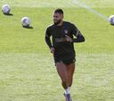 Carrasco se ejercita con el grupo y apunta a Granada
