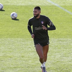Carrasco se ejercita con el grupo y apunta a Granada