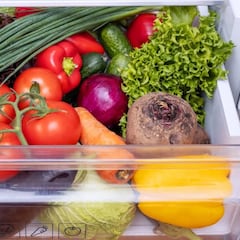 Ni papel de aluminio ni film transparente: este es el ‘truco japonés’ para conservar las verduras en la nevera sin que se pudran