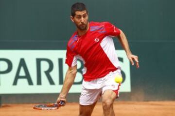 Hans Podlipnik durante el partido de dobles.