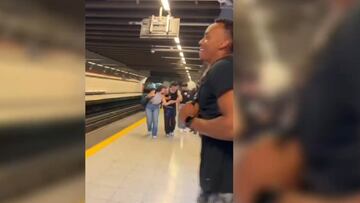 Cruzó el desierto a pie y solo, le dio un oro a Chile y así reacciona cuando ve su foto en la pantalla del Metro de Santiago