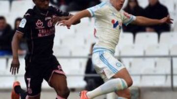 Manquillo jugando con el Marsella en el último partido de Liga contra el Toulouse.