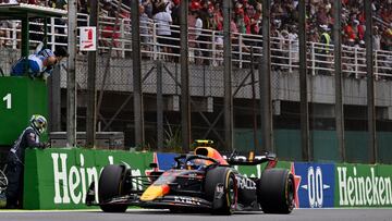 Checo Pérez terminó en el séptimo lugar en el GP de Brasil