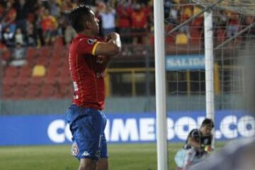 Futbol, Union EspaÃ±ola vs Atletico Cerro.
Copa Libertadores 2017.
El jugador de Union EspaÃ±ola  Jorge Ampuero, izquierda, celebra su gol contra Atletico Cerro durante el partido por copa Libertadores en el Estadio Santa Laura, Santiago, Chile.
07/02/2017
Marcelo Hernandez/Photosport*******

Football, Union Espanola vs Atletico Cerro.
Libertadores Cup 2017.
Union Espanola`s player Jorge Ampuero, , left , celebrates his goal against Atletico Cerro during Libertadores Cuo at Santa Laura stadium in Santiago, Chile.
07/02/2017
Marcelo Hernandez/Photosport