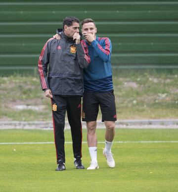 Hierro and Saúl.