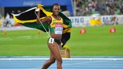 Ver&oacute;nica Campbell-Brown celebra su victoria en los 200 metros de los Mundiales de Daegu 2011.