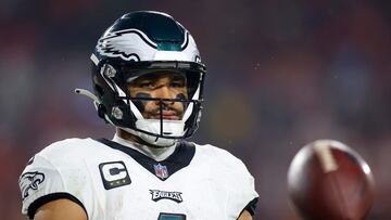 TAMPA, FLORIDA - JANUARY 15: Jalen Hurts #1 of the Philadelphia Eagles reacts against the Tampa Bay Buccaneers during the second quarter in the NFC Wild Card Playoffs at Raymond James Stadium on January 15, 2024 in Tampa, Florida. Mike Ehrmann/Getty Images/AFP (Photo by Mike Ehrmann / GETTY IMAGES NORTH AMERICA / Getty Images via AFP)