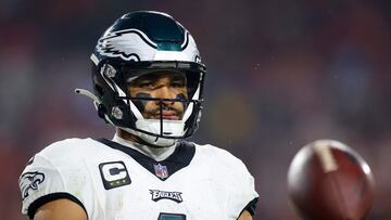 TAMPA, FLORIDA - JANUARY 15: Jalen Hurts #1 of the Philadelphia Eagles reacts against the Tampa Bay Buccaneers during the second quarter in the NFC Wild Card Playoffs at Raymond James Stadium on January 15, 2024 in Tampa, Florida.   Mike Ehrmann/Getty Images/AFP (Photo by Mike Ehrmann / GETTY IMAGES NORTH AMERICA / Getty Images via AFP)