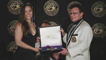 Ronda Rousey fue inducida en el International Sports Hall of Fame