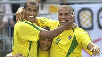 <b>PAREJA LETAL</b>. Ronaldo y Rivaldo compartían hasta ahora titularidad en la delantera de la selección brasileña. Ahora no está tan claro.
