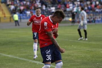 U. de Conce - U. Católica, en imágenes