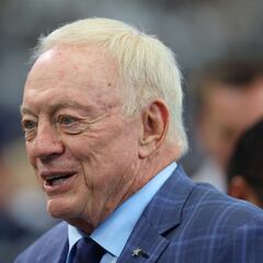 Is Cowboys owner Jerry Jones backing Cooper Rush over Dak Prescott at quarterback?