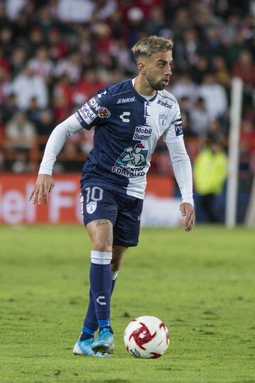 El atacante de 24 años, también conocido como 'Cachito', fichó con los Tuzos de Pachuca para el Clausura 2020. El extremo originario de Montevideo viene procedente de la primera división de Perú, en la que jugó con el Cusco y el Real Garcilaso.