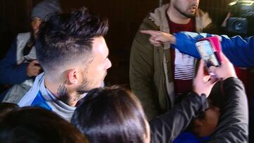 Mauricio Pinilla recibió el cariño de los hinchas de la U.