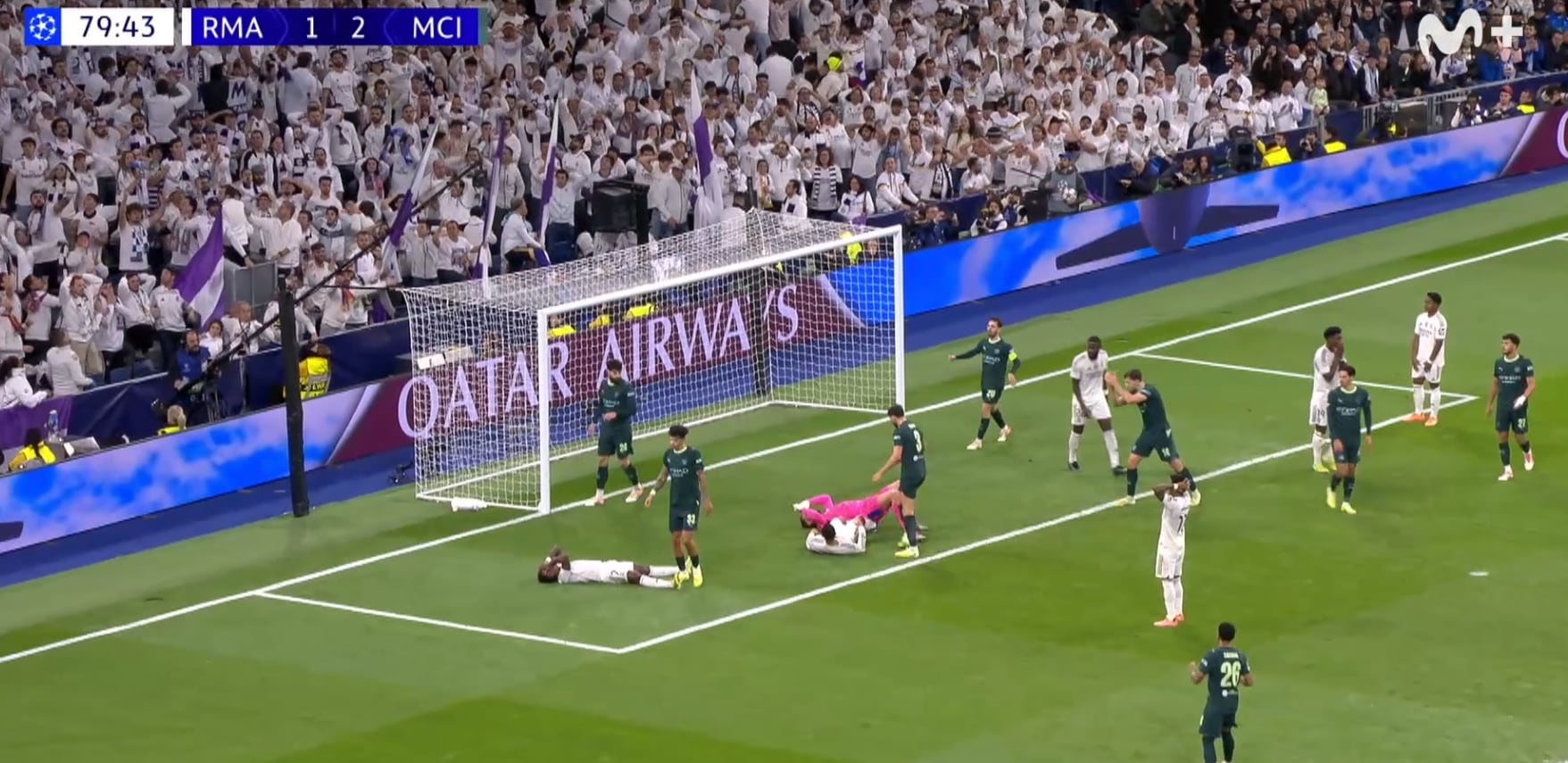 La cara es el espejo del alma: la reacción viral de Xabi Alonso a un fallo flagrante de Vinicius