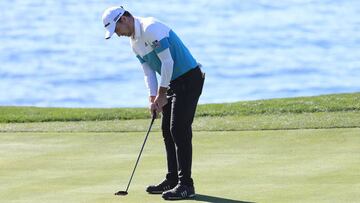 Nick Taylor, l&iacute;der en Pebble Beach.