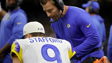 NEW ORLEANS, LOUISIANA - NOVEMBER 20: Head coach Sean McVay of the Los Angeles Rams talks with Matthew Stafford #9 of the Los Angeles Rams during the first half against the New Orleans Saints at Caesars Superdome on November 20, 2022 in New Orleans, Louisiana. Sean Gardner/Getty Images/AFP (Photo by Sean Gardner / GETTY IMAGES NORTH AMERICA / Getty Images via AFP)