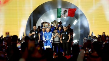 Boxing - Saul 'Canelo' Alvarez vs William Scull - Undisputed Super Middleweight Championship - ANB Arena, Riyadh, Saudi Arabia - May 3, 2025 Saul 'Canelo' Alvarez makes his ring walk entrance ahead of his super middleweight fight against William Scull REUTERS/Hamad I Mohammed