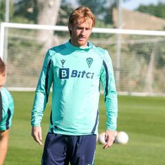 Los cuatro jugadores del Cádiz que peligran el 1 de enero