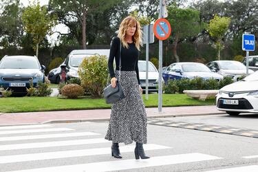 Lara Dibildos a su llegada al Tanatorio de La Paz.