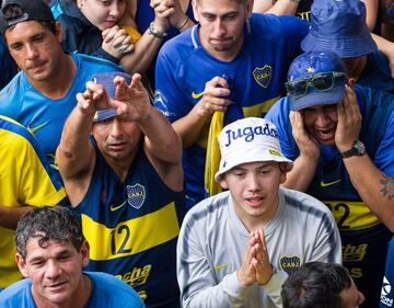 Aficionados de Boca viendo el partido.