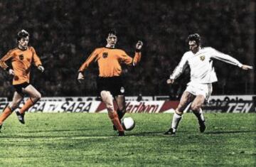 En el año 1976, Johan también participó en la Eurocopa. La selección nacional neerlandesa se enfrentó en cuartos de final a la selección de Bélgica. El partido de vuelta se jugó en el Estadio Rey Balduino en Bruselas el 22 de mayo, concluyendo el partido con un 1-2 a favor de los neerlandeses y en el que Johan marcó el segundo gol.
 