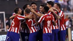 Fiesta en las gradas y en el campo se exhiben las estrellas del Atlético