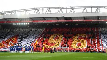 Liverpool squad pay respects at Hillsborough memorial