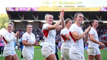 Rugby - Women's World Cup 2025 - Semi Finals - France v England - Ashton Gate, Bristol, Britain - September 20, 2025 England's Rosie Galligan celebrates with teammates after the match Action Images via Reuters/Andrew Boyers