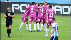 Arsenal se aprovecha de los errores y vence a un Racing irregular
