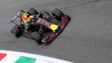 Max Verstappen con el Red Bull.