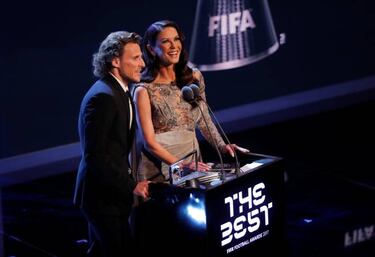 Catherine Zeta-Jones genera dudas sobre su imagen en la gala The Best