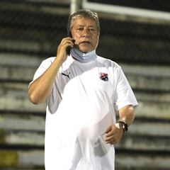 Bolillo: "Mi continuidad la evalúo lunes o martes"