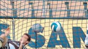 <b>EL ÚLTIMO. </b>Camuñas fue el autor del último gol que ha encajado el Castilla. Fue el pasado sábado ante el Xerez en el minuto 88.