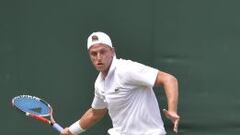 El tenista nacido en Kiev tiene 22 años y su juego pasa por su potente brazo derecho. Es la segunda vez que participa en Wimbledon.
