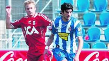 <b>HOMENAJE A 'PICHI'. </b>Los suplentes del primer equipo junto a refuerzos del filial derrotaron al Göteborg. Un equipo, el sueco, de grandes recuerdos para 'Pichi' Alonso: le metió tres goles en la Copa de Europa 1985-86 con el Barça. El Espanyol estuvo ayer a la altura.