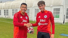 Alexis Sánchez le presenta un talento a la U, Barcelona y Arsenal: “Es muy hábil”