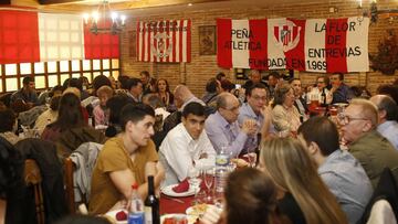 La tradicional comida de la pe&ntilde;a atl&eacute;ticas La Flor de Entrevias en 2017.