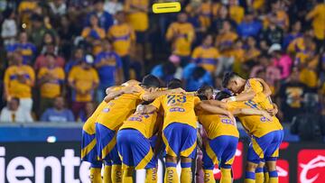 Players of Tigres during the 17th round match between Tigres UANL and Pumas UNAM as part of the Liga BBVA MX, Torneo Clausura 2025 at Universitario Stadium, on April 19, 2025 in Universitario, Mexico.