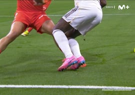 Las polémicas de la jornada 24 de LaLiga EA Sports: todos los penaltis, expulsiones y jugadas controvertidas