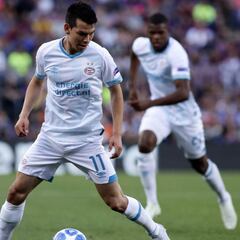 Chucky Lozano tendría acuerdo con el Napoli por cinco años