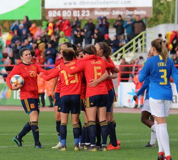 España ganó 2-1 a Brasil.