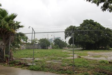 El terreno se encuentra en un barrio que se encuentra al lado de Downtown.