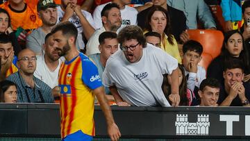 Mestalla consuma su divorcio con Gayà
