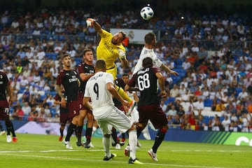 Real Madrid 3-1 AC Milan: Bernabéu Trophy in pictures