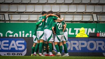 El Racing de Ferrol al fin pudo celebrar una victoria.