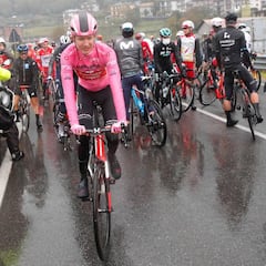 Los ciclistas explican en una carta el plantón en el Giro