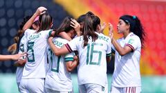 Jugadoras de la Selección Mexicana Sub 20 festejan el gol del empate en contra de Nueva Zelanda.