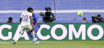 Casemiro marcó de cabeza el 1-0 a pase de Vinicius.