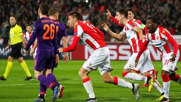 Pavkov anota el primer gol del Estrella Roja.